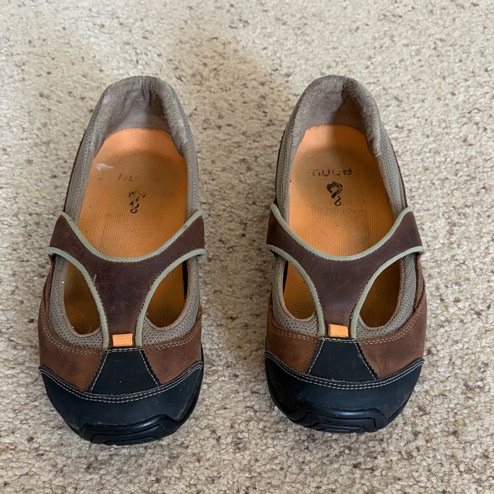 Ahnu Brown and Black Flats